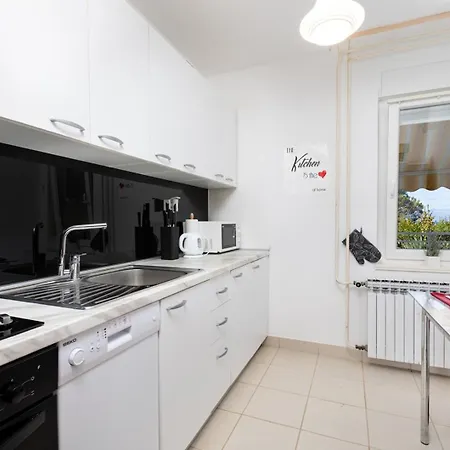 Lägenhet Zoric Malinska